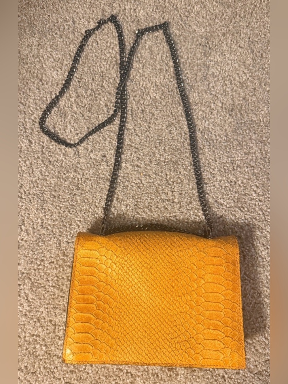 Italian Leather Bag Excellent Condition, Like New - Picture 7 of 12